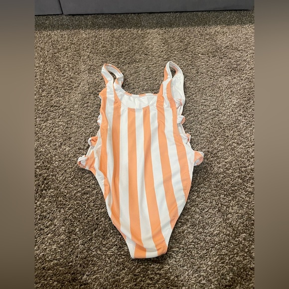 Volcom Juniors’ Guava Coco Printed One Piece - Picture 6 of 12